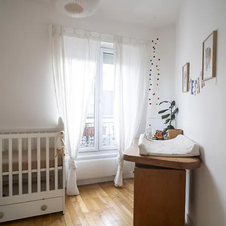 Apartment Near Buttes Chaumont *