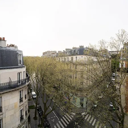 Near Buttes Chaumont Apartment Paris